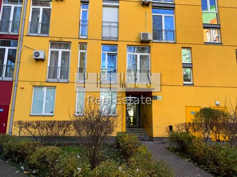 комерційна за адресою Регенераторна вул., 4 к15