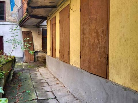 комерційна за адресою Зелена вул., 44