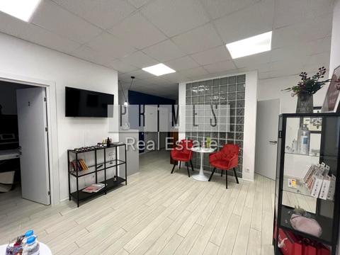 комерційна за адресою Регенераторна вул., 4 к15