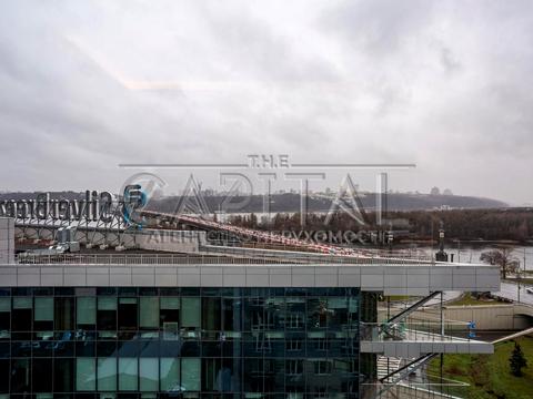 квартира за адресою Дніпровська набережна вул., 1