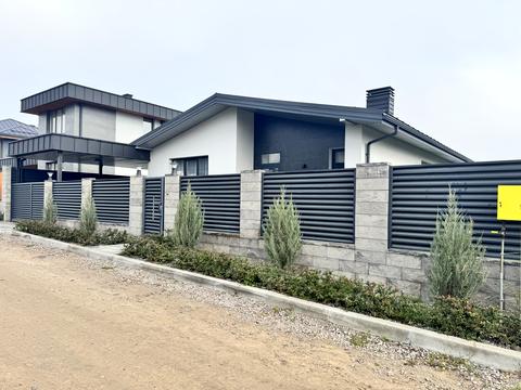 будинок за адресою Вишнева вул.