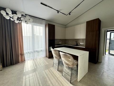 будинок за адресою Вишнева вул.