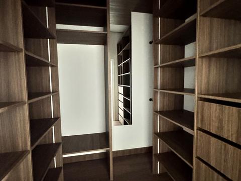 будинок за адресою Вишнева вул.