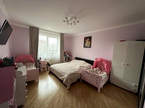 квартира за адресою Бориса Антоненка-Давидовича вул., 8а