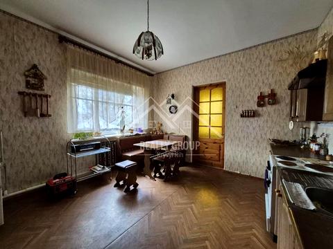 будинок за адресою с. Новоіванівка, Родини Харченків, 70