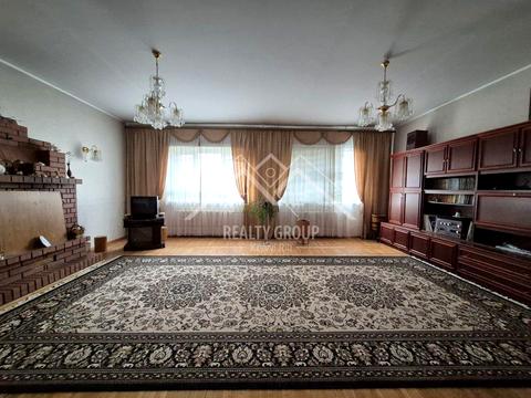 будинок за адресою с. Новоіванівка, Родини Харченків, 70