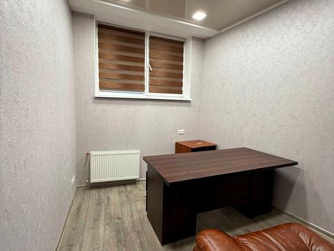 комерційна за адресою Генуезька вул., 3а