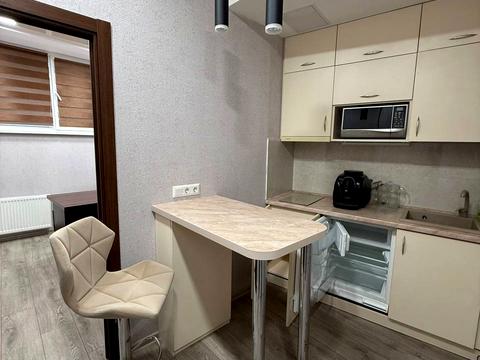 комерційна за адресою Генуезька вул., 3а