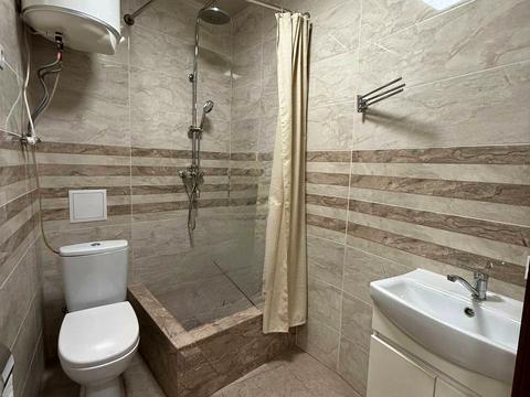 комерційна за адресою Генуезька вул., 3а