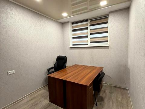 комерційна за адресою Генуезька вул., 3а