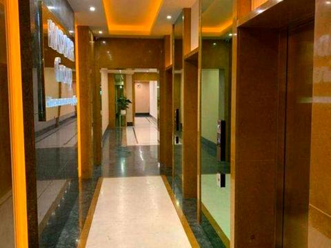 коммерческая по адресу Жилянская ул., 68