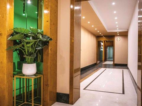 коммерческая по адресу Жилянская ул., 68