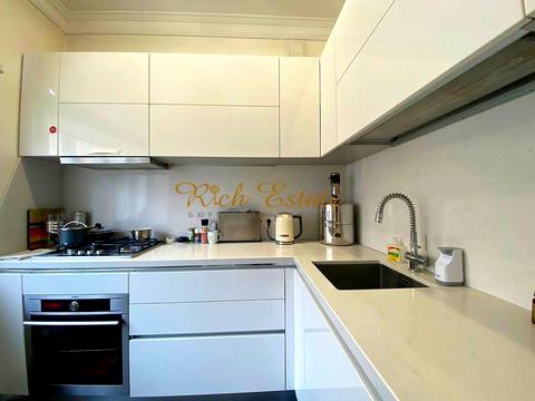 квартира за адресою Трьохсвятительська вул., 9