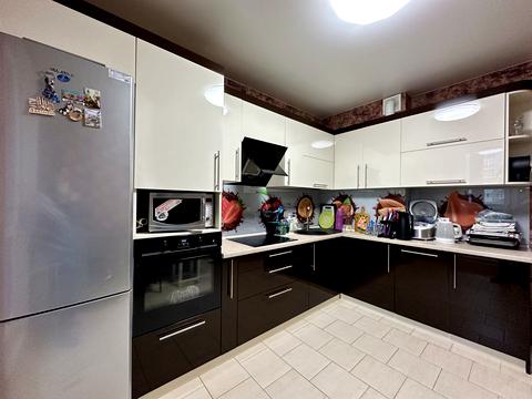 квартира за адресою Віталія Нестеренка вул. (Академіка Воробйова), 1