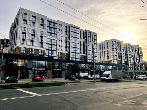 коммерческая по адресу Возрождения просп., 32 