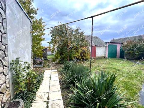 будинок за адресою Центральна