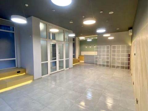 комерційна за адресою Деміївська вул., 13