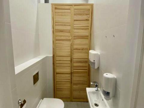 комерційна за адресою Деміївська вул., 13