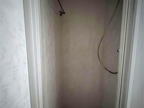 комерційна за адресою Оболонська вул., 7