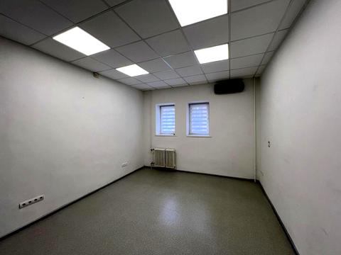 комерційна за адресою Оболонська вул., 7