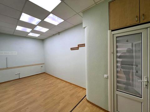 комерційна за адресою Оболонська вул., 7