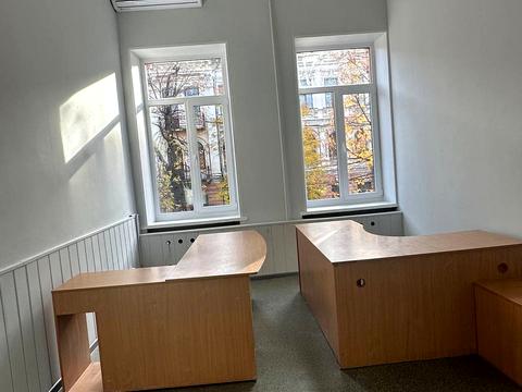 коммерческая по адресу Глинки, 12