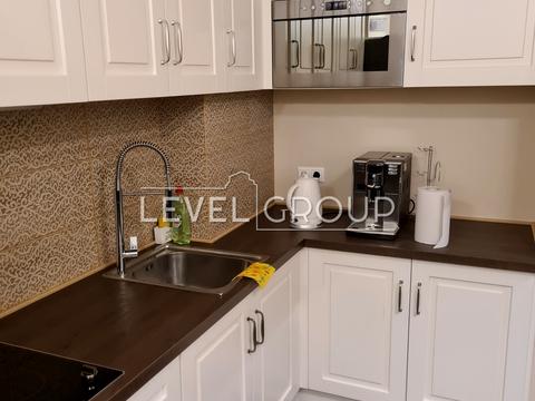 комерційна за адресою Київ, Антоновича вул. (Горького), 131