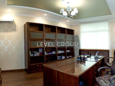 комерційна за адресою Київ, Антоновича вул. (Горького), 131