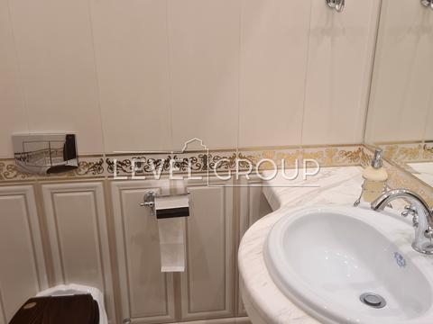 комерційна за адресою Київ, Антоновича вул. (Горького), 131