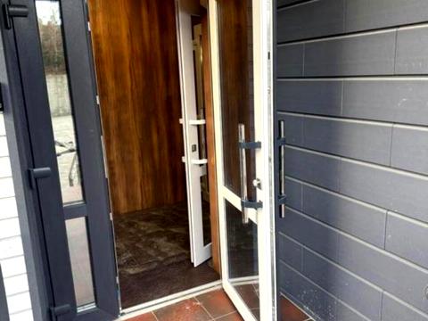 коммерческая по адресу Костанайская ул., 13