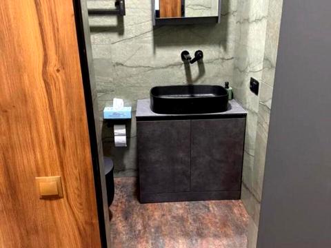 коммерческая по адресу Костанайская ул., 13