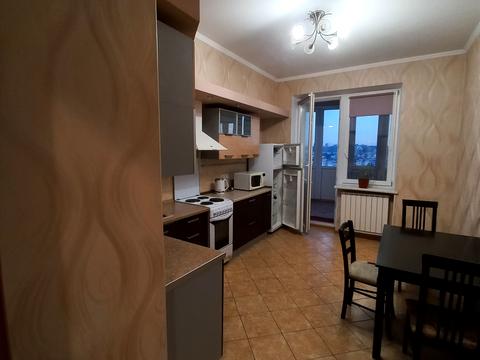 квартира за адресою Володимира Івасюка просп. (Героїв Сталінграду), 6