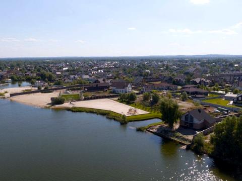 будинок за адресою Центральна вул.