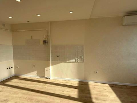 квартира за адресою Володимира Навроцького вул., 31-А