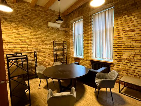 коммерческая по адресу Большая Житомирская ул., 8/14