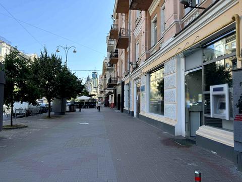 комерційна за адресою Велика Васильківська вул. (Червоноармійська), 23