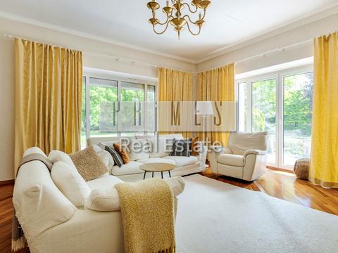 будинок за адресою Шкільна вул.