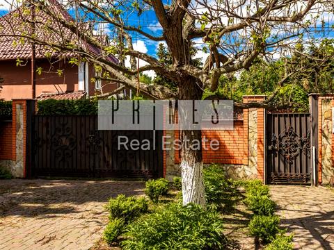 будинок за адресою Шкільна вул.