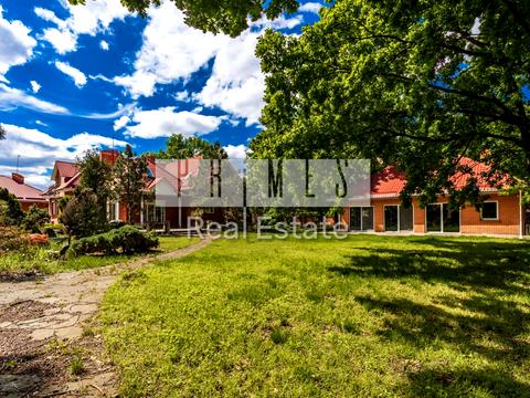 будинок за адресою Шкільна вул.