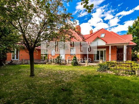 будинок за адресою Шкільна вул.