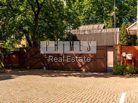 будинок за адресою Шкільна вул.