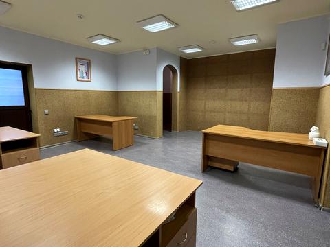 комерційна за адресою Миколи Міхновського бульв. (Дружби Народів), 14-16