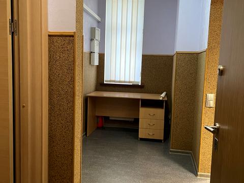 комерційна за адресою Миколи Міхновського бульв. (Дружби Народів), 14-16