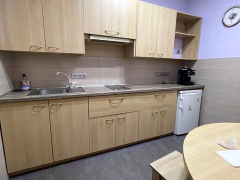 комерційна за адресою Миколи Міхновського бульв. (Дружби Народів), 14-16