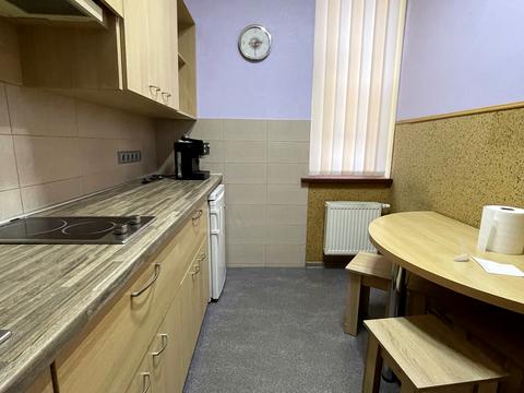 комерційна за адресою Миколи Міхновського бульв. (Дружби Народів), 14-16