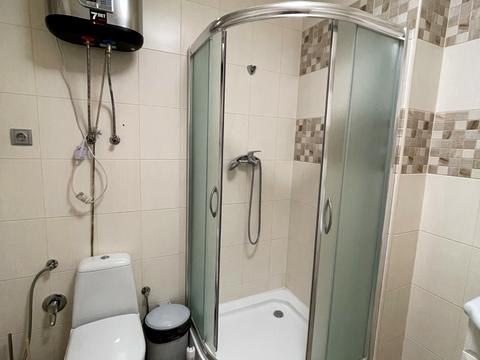 комерційна за адресою Миколи Міхновського бульв. (Дружби Народів), 14-16