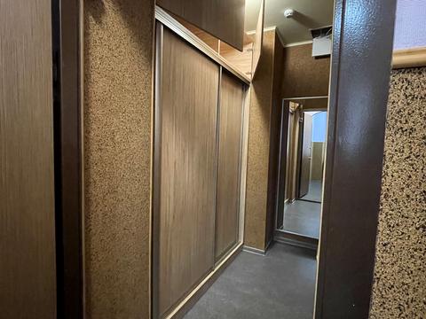 комерційна за адресою Миколи Міхновського бульв. (Дружби Народів), 14-16