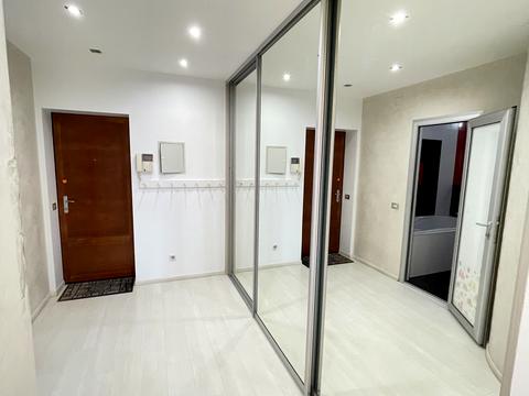 квартира за адресою Одеської громади вул. (Авдєєва-Чорноморського), 2б