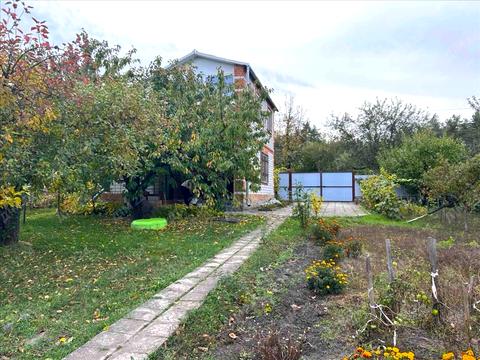 будинок за адресою с. Їжаківка, Центральна, 1