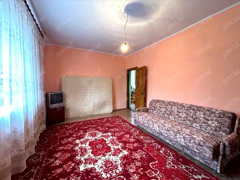 будинок за адресою с. Їжаківка, Центральна, 1